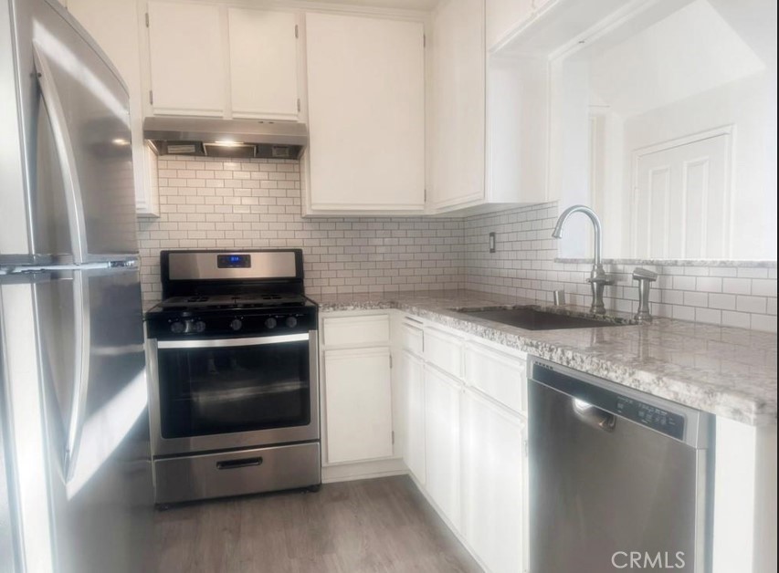 13801 Oxnard Street, Unit 206 Valley Glen, CA 91401 - Photo 4 of 17