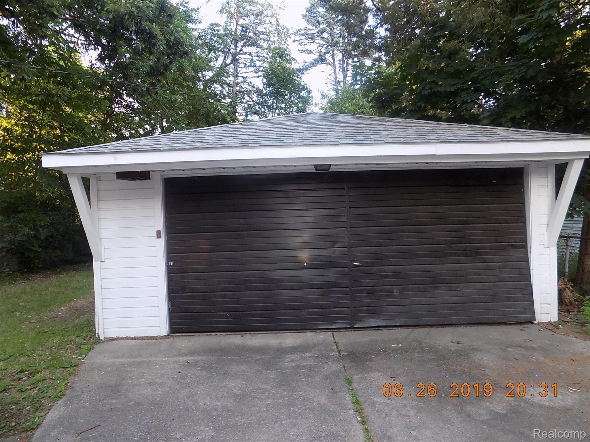 19418 Sunderland Road Detroit, MI 48219 - Photo 16 of 16 DSCN8374.JPG