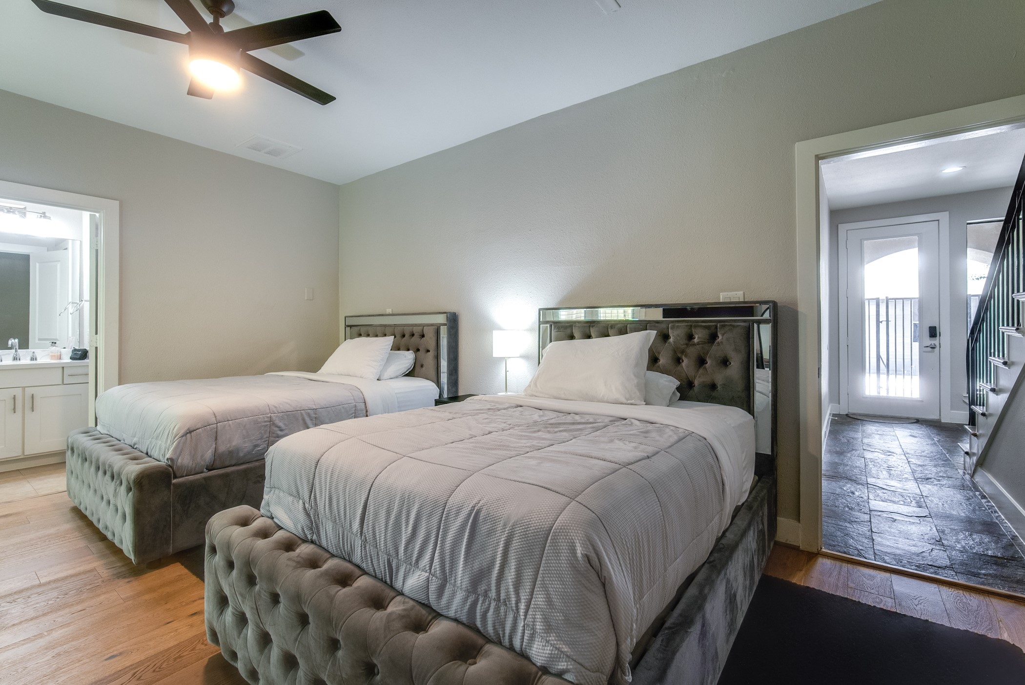 1205 Detering Street Houston, TX 77007 - Photo 9 of 50