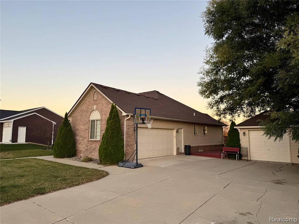 1176 Rutherford Street Lapeer, MI 48446 - Photo 5 of 45