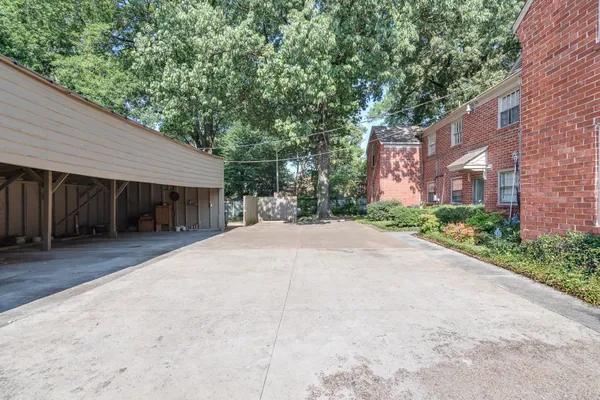 $1,350 | 1885 Peabody Avenue, Unit 4, Memphis, TN 38104
