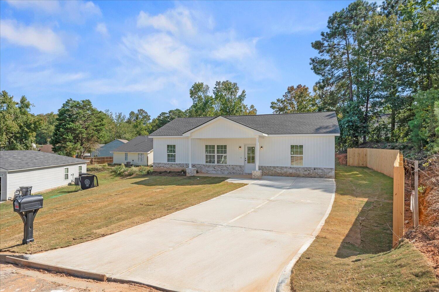4004 Rambling Way Hephzibah, GA 30815 - Photo 2 of 28 02-4004 Rambling Way02R
