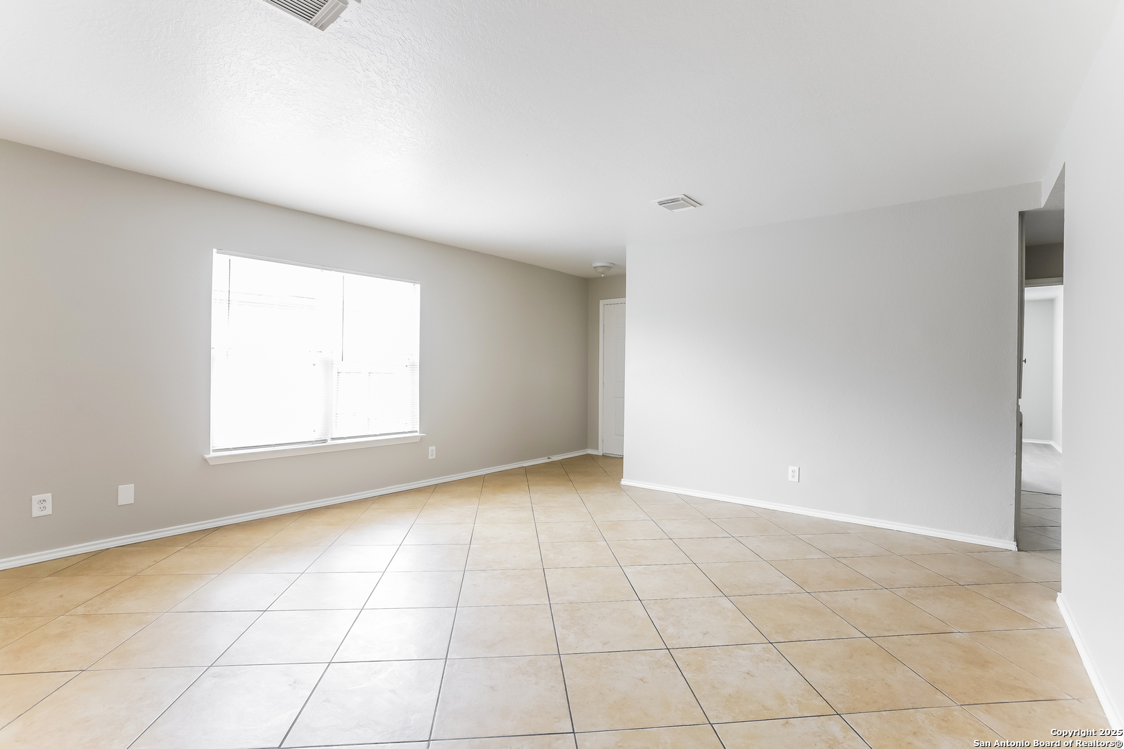 6607 Flatstone Pass Converse, TX 78109 - Photo 4 of 16