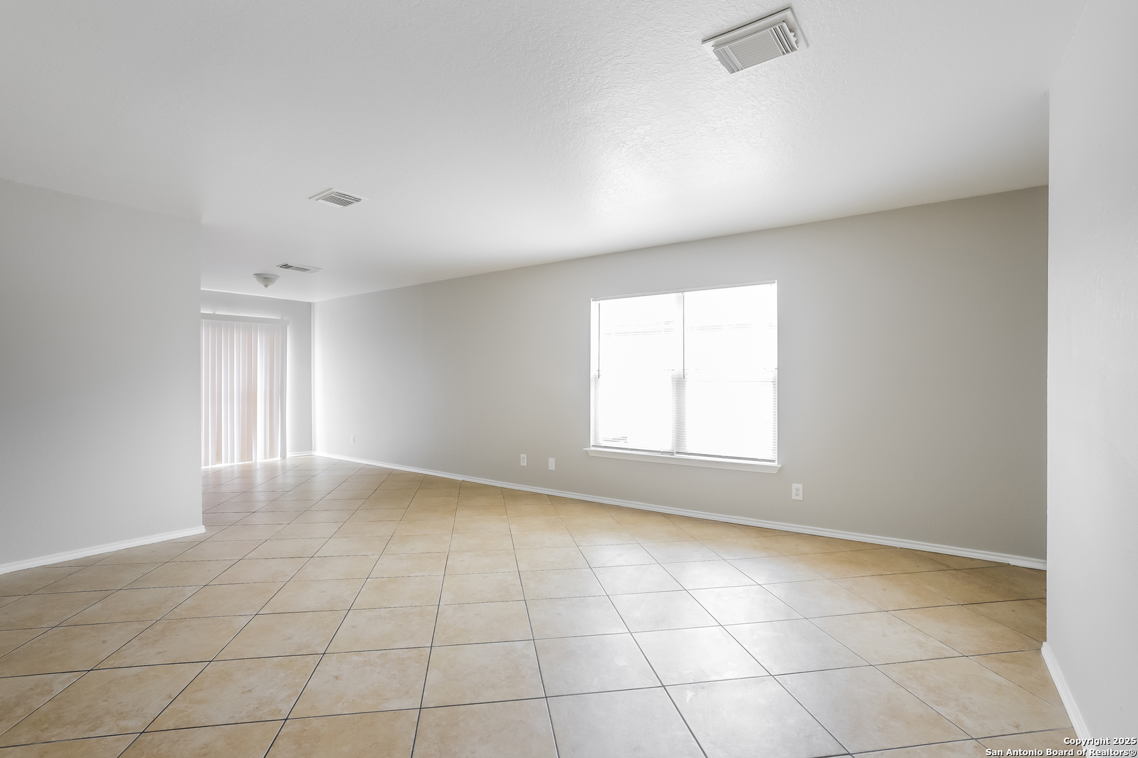 6607 Flatstone Pass Converse, TX 78109 - Photo 5 of 16