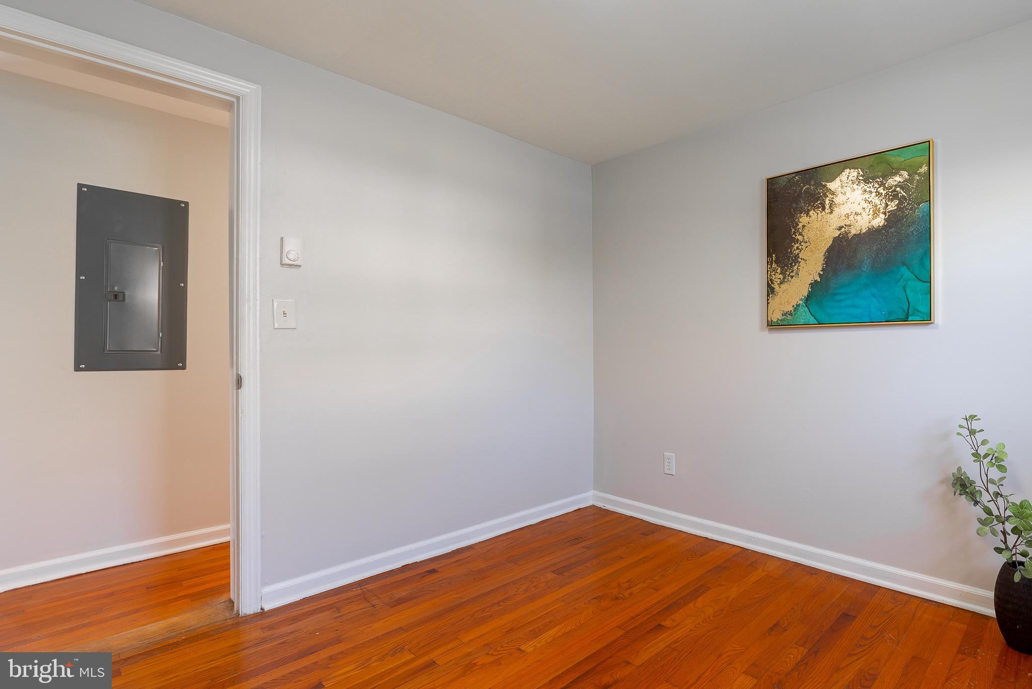 329 Dutch Mount Mount Jackson, VA 22842 - Photo 23 of 50 Bright and inviting corner space.