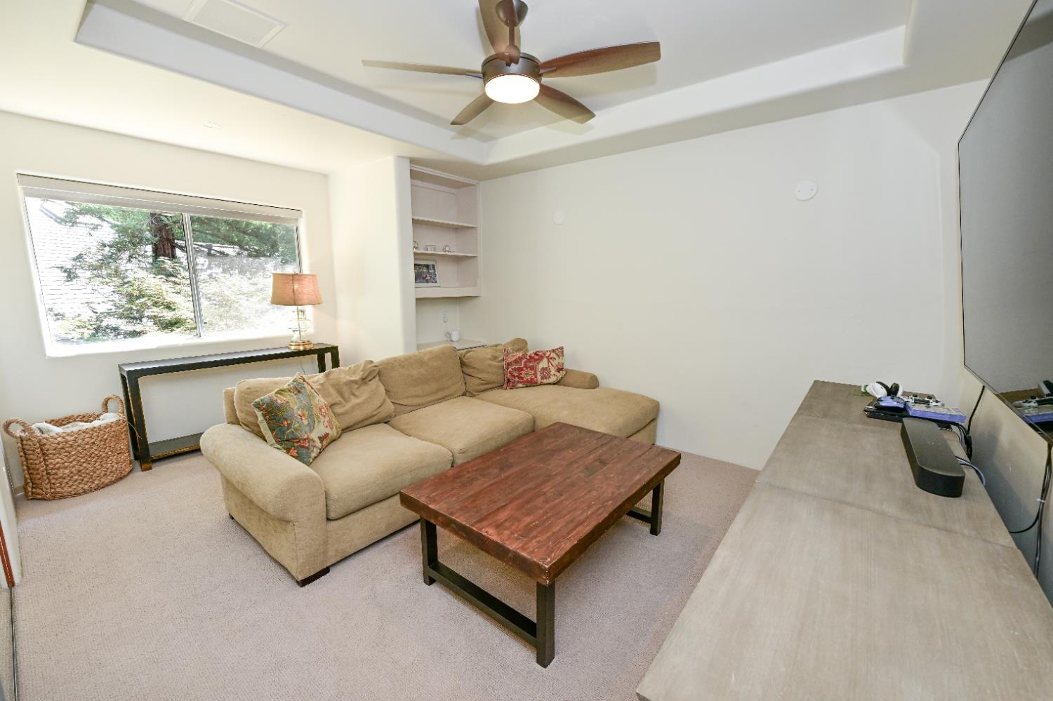 6670 North Sequoia Drive Fresno, CA 93711 - Photo 36 of 57