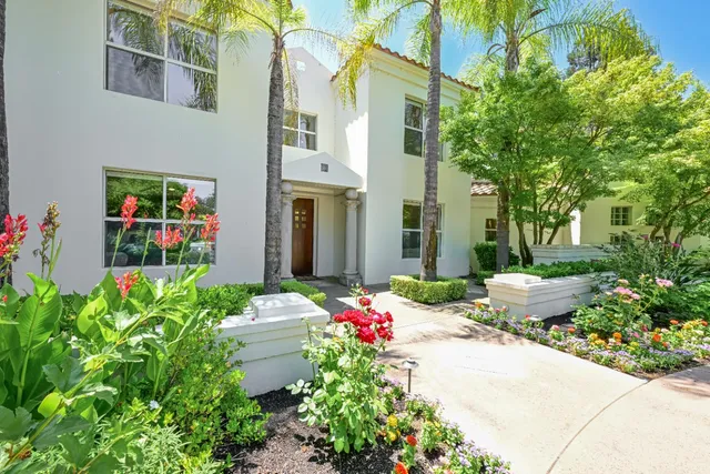 $1,199,000 | 6670 North Sequoia Drive, Fresno, CA 93711