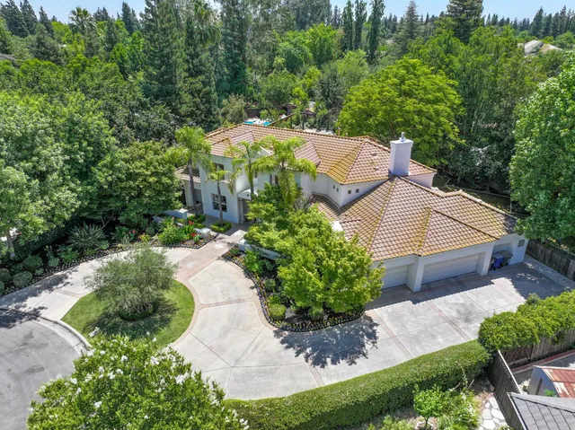 $1,199,000 | 6670 North Sequoia Drive, Fresno, CA 93711