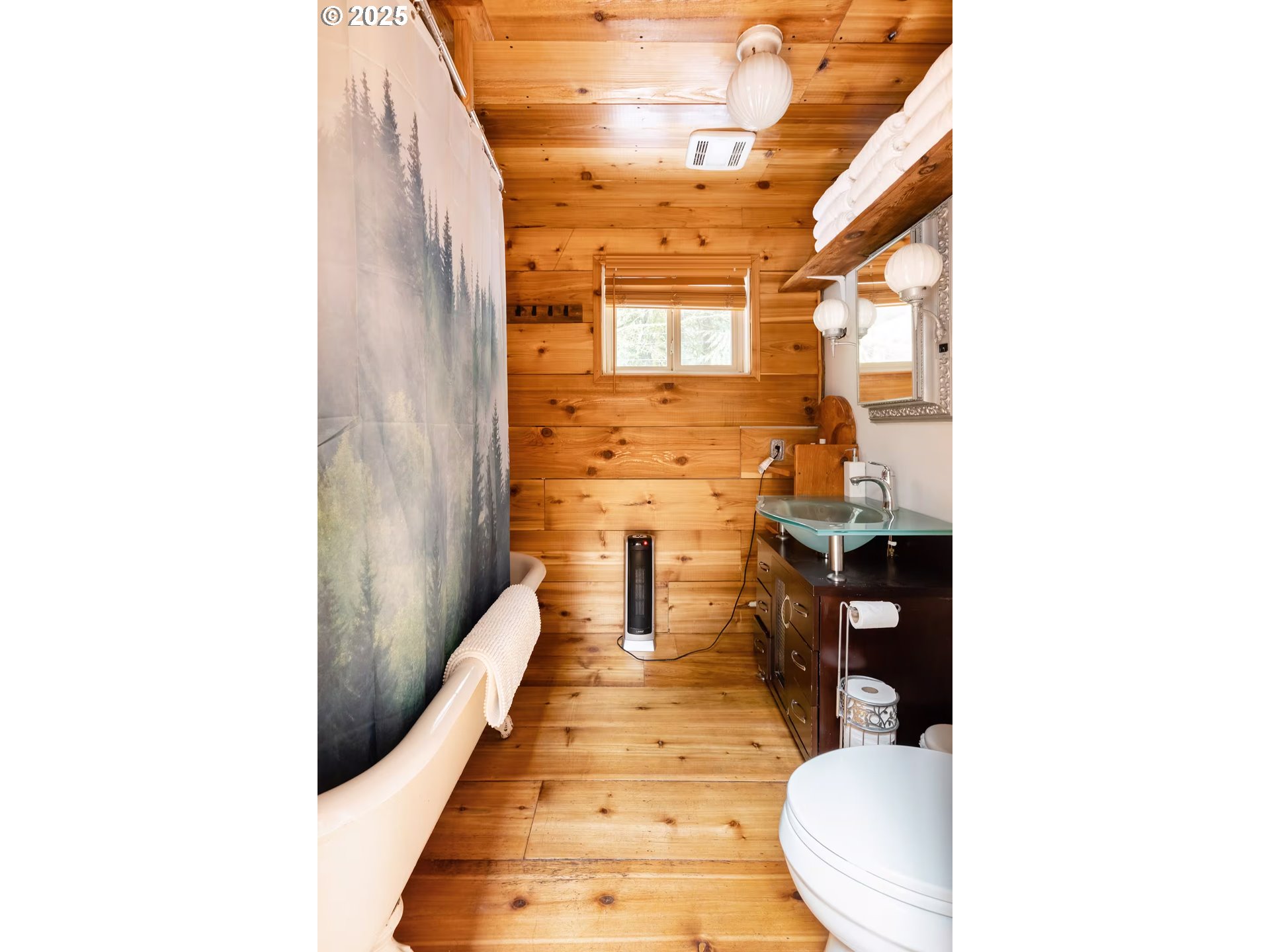 71010 Mc Farland Road Rhododendron, OR 97049 - Photo 28 of 34 a view of a living room with furniture