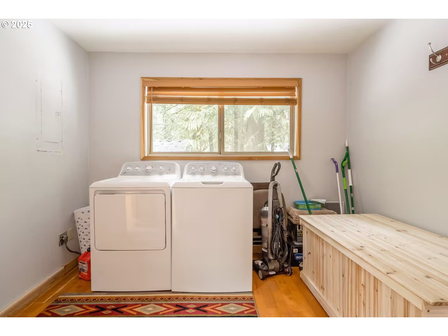 71010 Mc Farland Road Rhododendron, OR 97049 - Photo 30 of 34 a utility room with dryer and washer