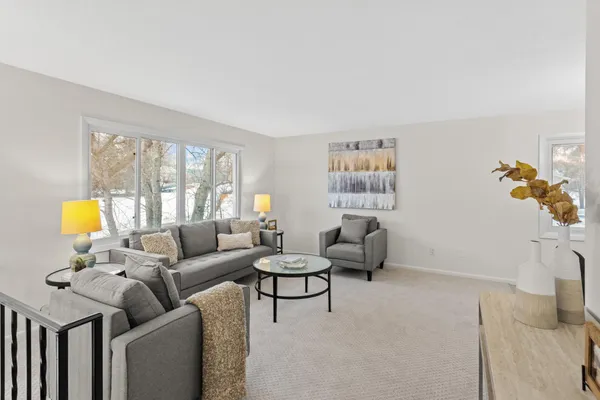 $285,000 | 10976 106th Avenue North, Maple Grove, MN 55369