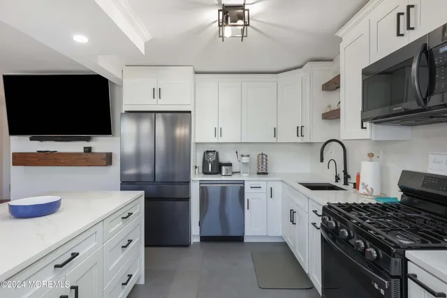 $3,750 | 675 Ocean Avenue, Unit 2L, Long Branch, NJ 07740