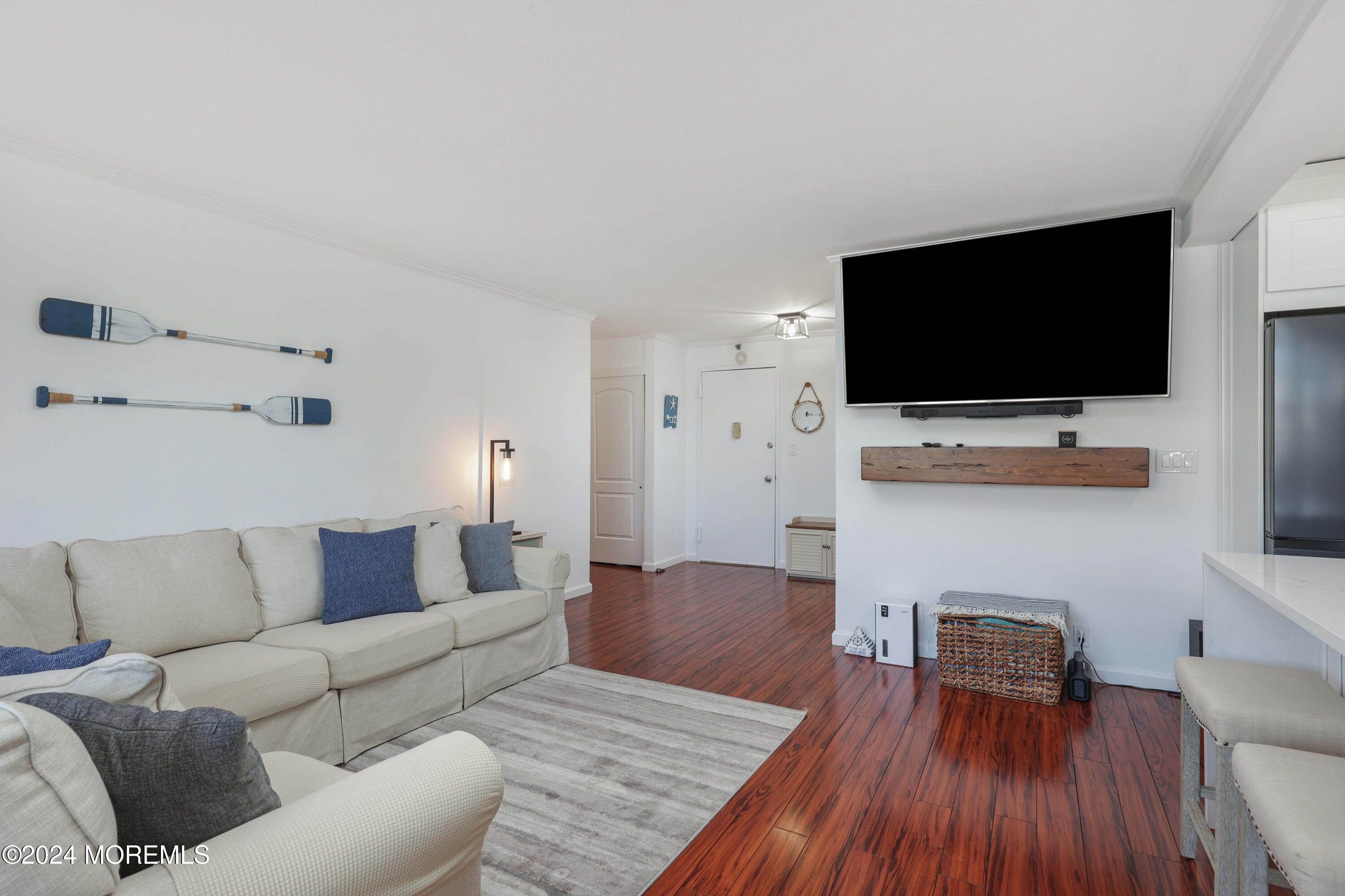 675 Ocean Avenue, Unit 2L Long Branch, NJ 07740 - Photo 18 of 34 758A9868