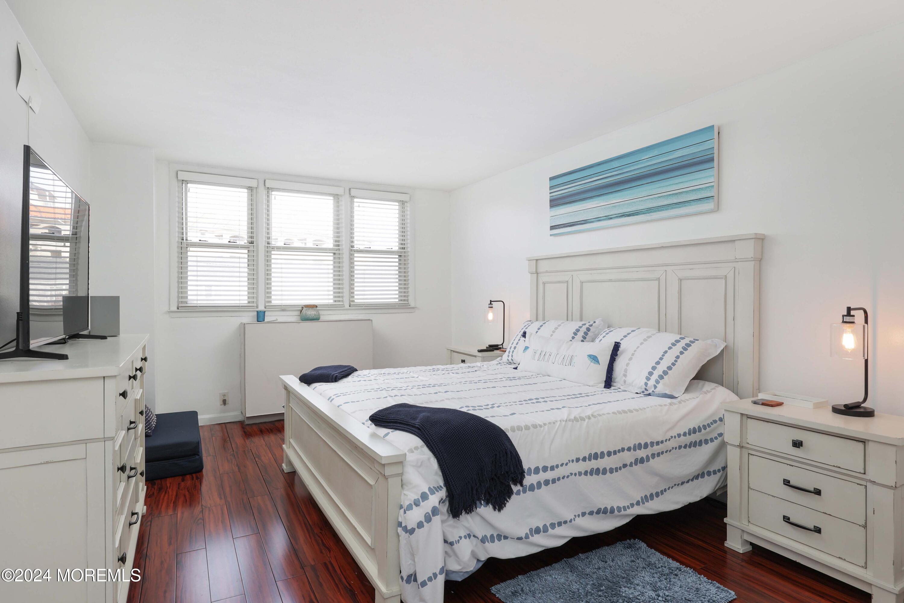 675 Ocean Avenue, Unit 2L Long Branch, NJ 07740 - Photo 20 of 34 758A9950