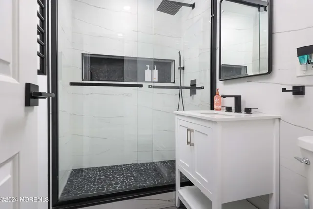 $3,750 | 675 Ocean Avenue, Unit 2L, Long Branch, NJ 07740