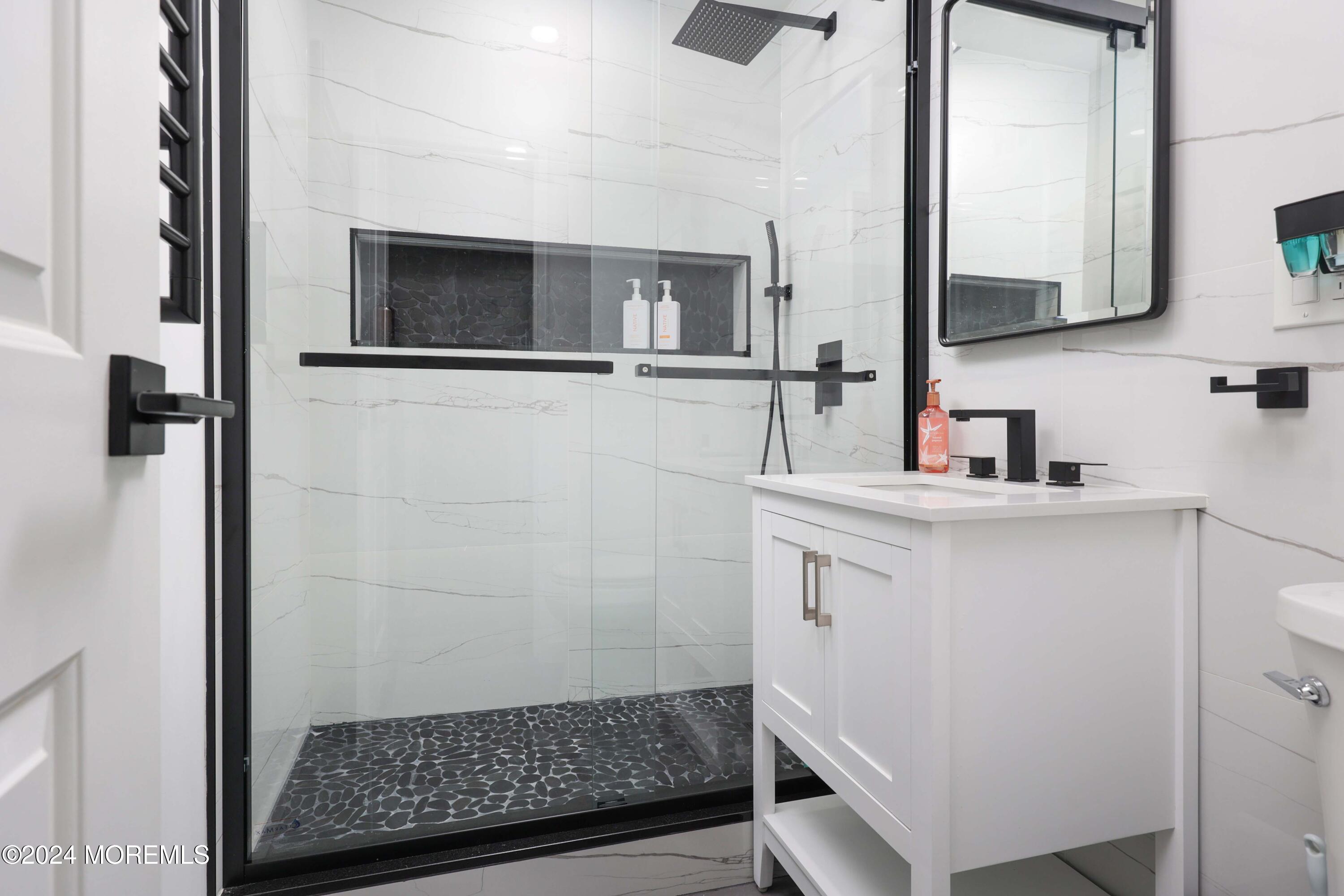 675 Ocean Avenue, Unit 2L Long Branch, NJ 07740 - Photo 24 of 34 758A9938