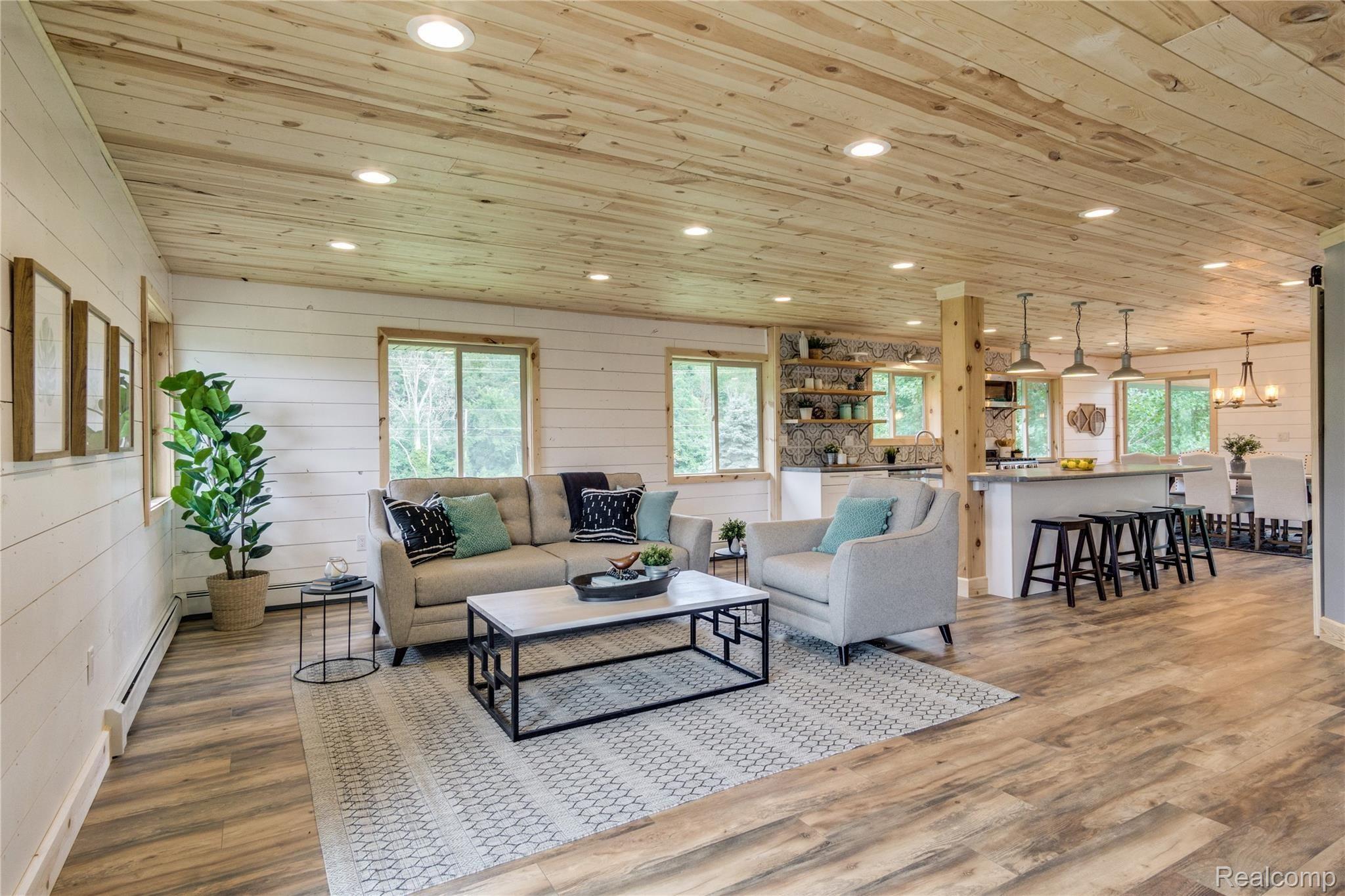 15272 Worden Road Holly, MI 48442 - Photo 15 of 46 Interiors (17 of 45).jpg