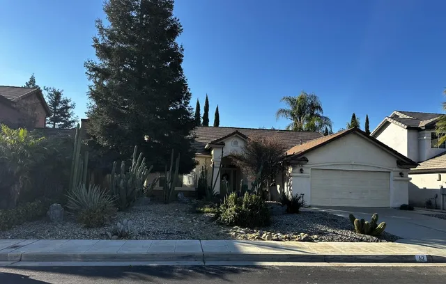 $495,000 | 62 North Helm Avenue, Clovis, CA 93612