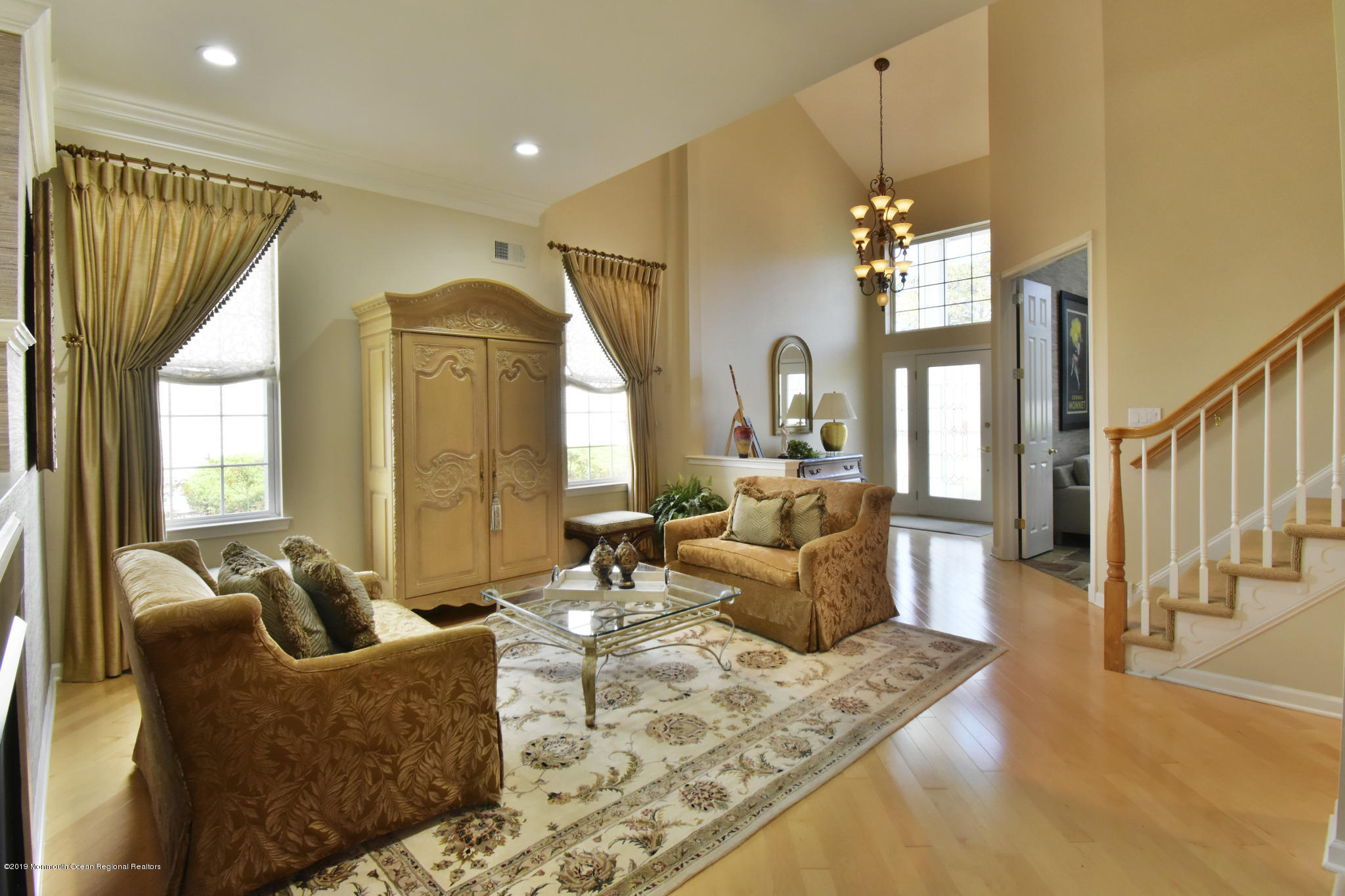 36 Barton Creek Road Jackson, NJ 08527 - Photo 3 of 21 36 Barton Creek Living Room
