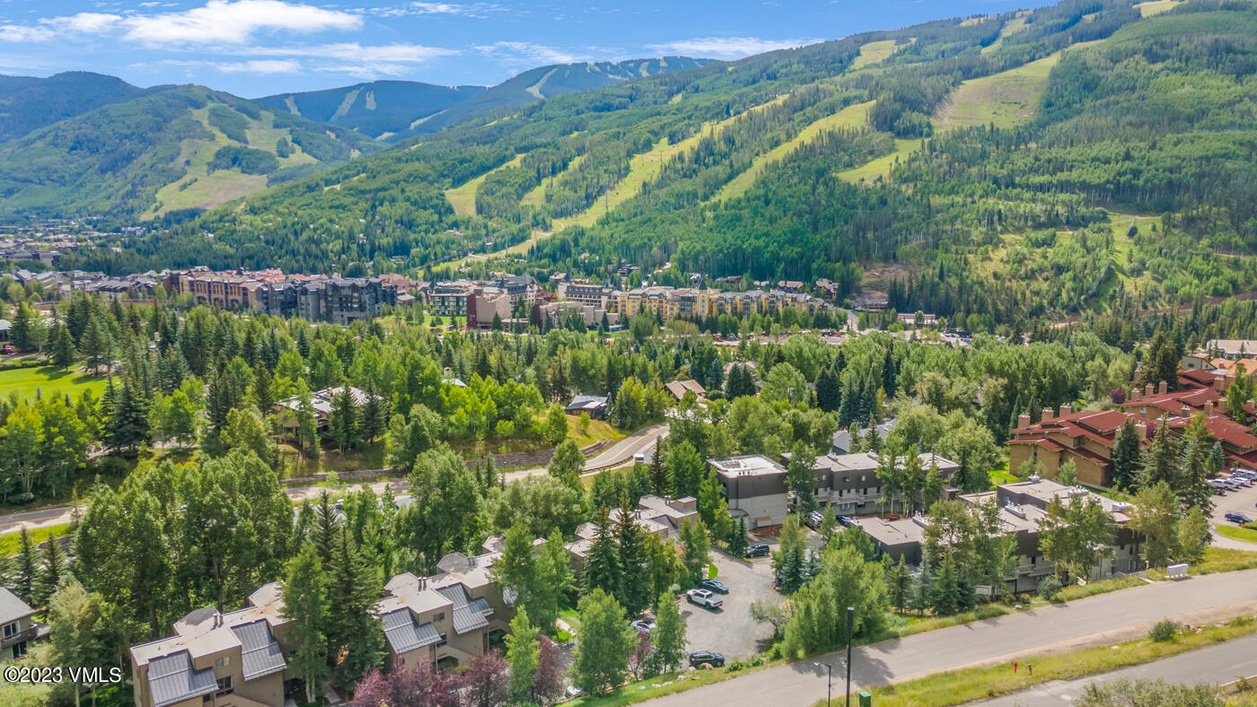 945 Red Sandstone Road, Unit B3 Vail, CO 81657 - Photo 43 of 48