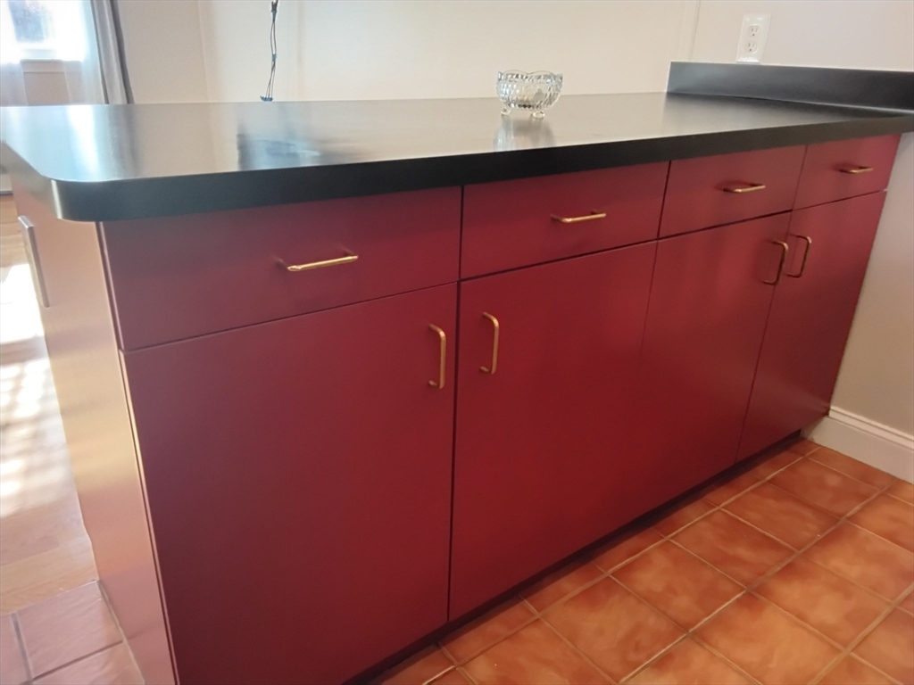 512 Bennington Street Boston, MA 02128 - Photo 15 of 38