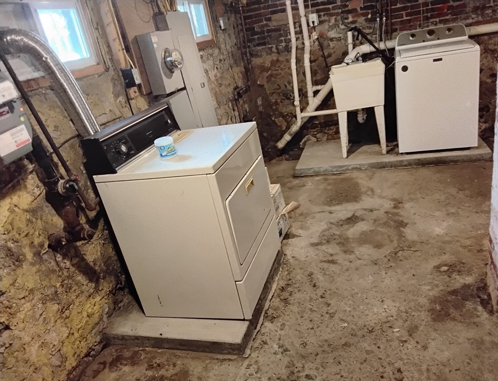 512 Bennington Street Boston, MA 02128 - Photo 30 of 38