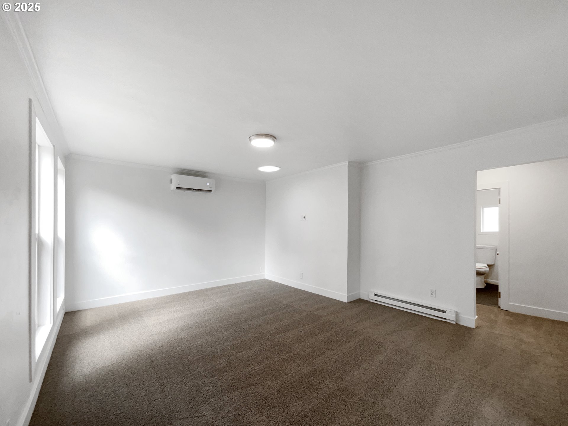 6923 Southeast Nehalem Street Portland, OR 97206 - Photo 3 of 16