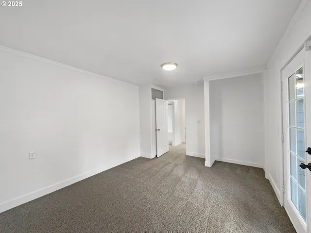 $400,000 | 6923 Southeast Nehalem Street, Portland, OR 97206