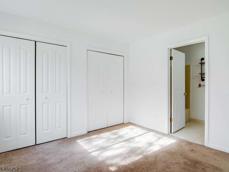 92 Falcon Ridge Way North, Unit 2 Hamburg, NJ 07419 - Photo 14 of 18 Gallery Image 14