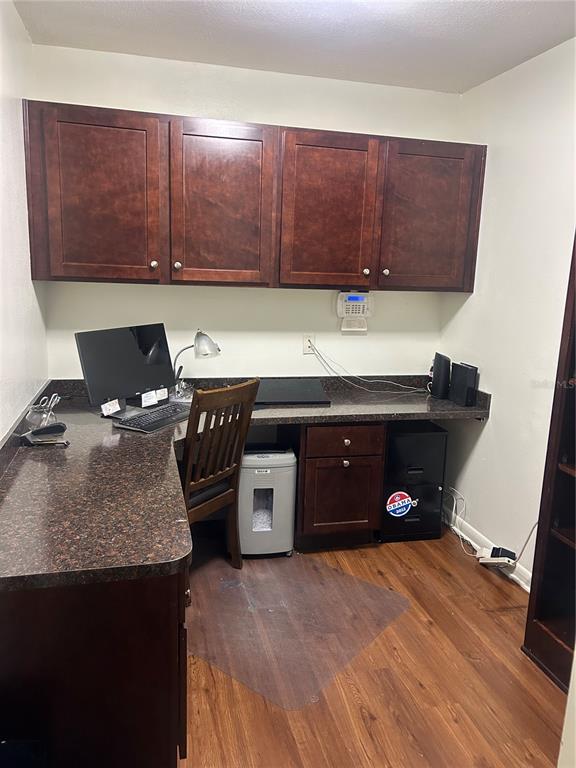 2935 Plantation Road Winter Haven, FL 33884 - Photo 16 of 32 a kitchen with a stove and a refrigerator