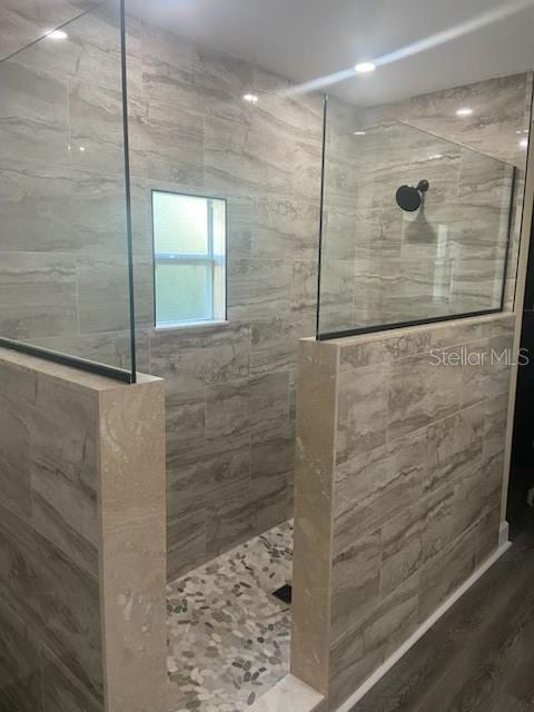 2935 Plantation Road Winter Haven, FL 33884 - Photo 22 of 32 a bathroom with a shower