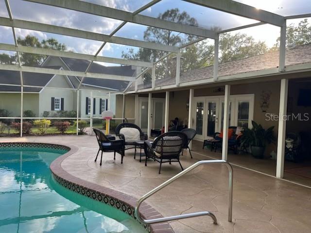 2935 Plantation Road Winter Haven, FL 33884 - Photo 28 of 32 a building outdoor space with patio furniture and potted plants