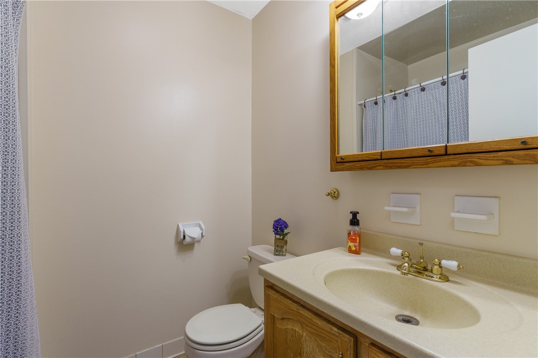 20 Malcolm Street Cranston, RI 02910 - Photo 25 of 29 GUEST BATHROOM