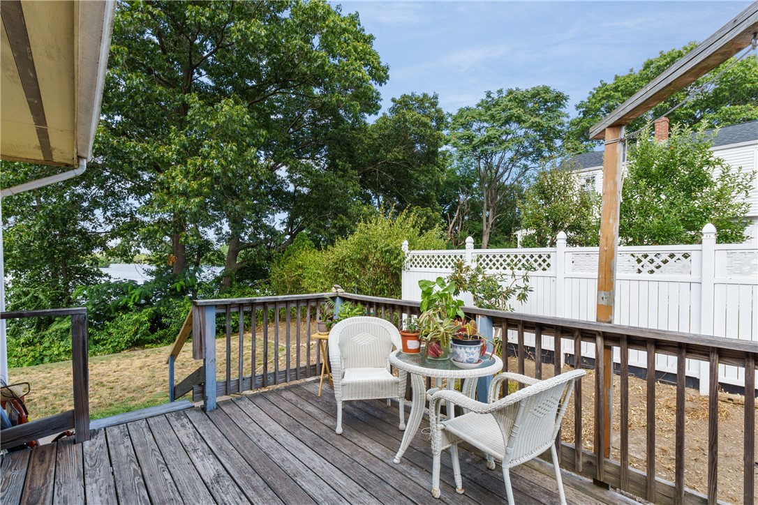 20 Malcolm Street Cranston, RI 02910 - Photo 7 of 29