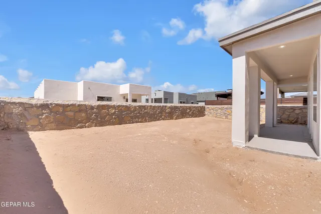 $336,950 | 13829 Summer View Avenue, Horizon City, TX 79928