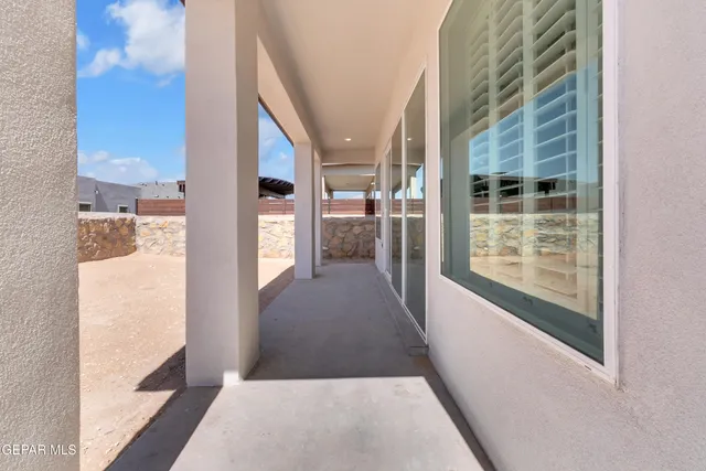 $336,950 | 13829 Summer View Avenue, Horizon City, TX 79928