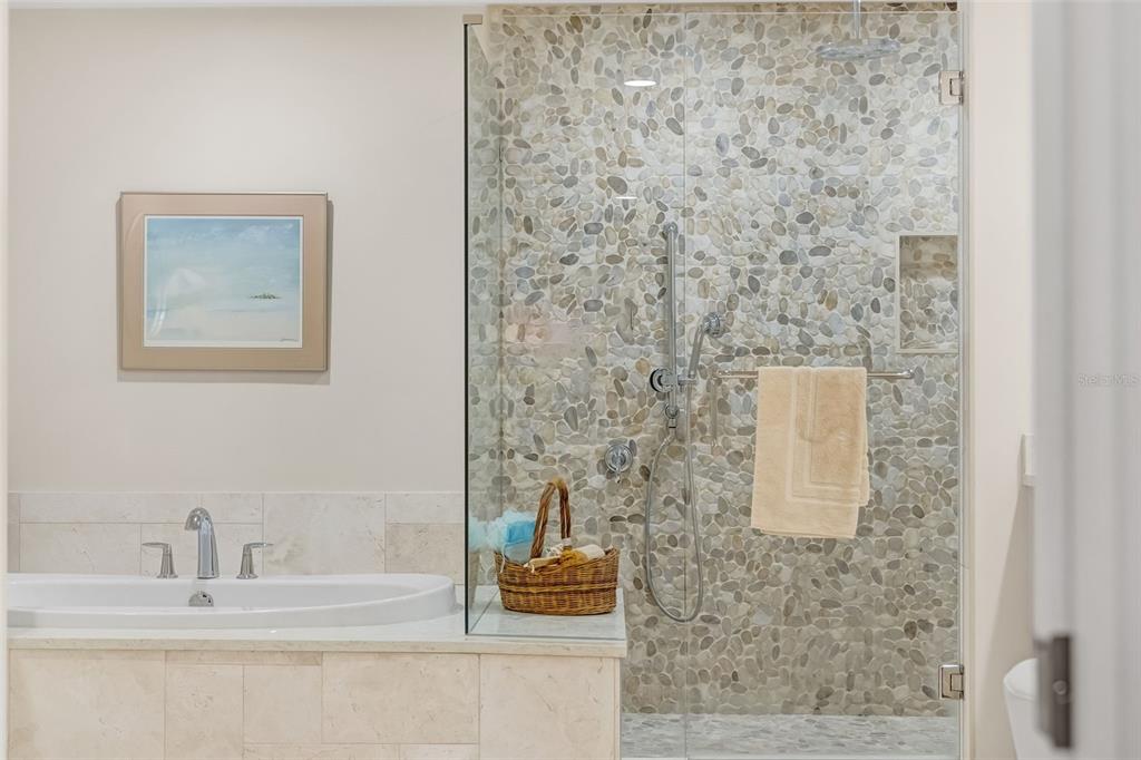 795 Collany Road, Unit 201 Tierra Verde, FL 33715 - Photo 39 of 73 Gallery Image 39