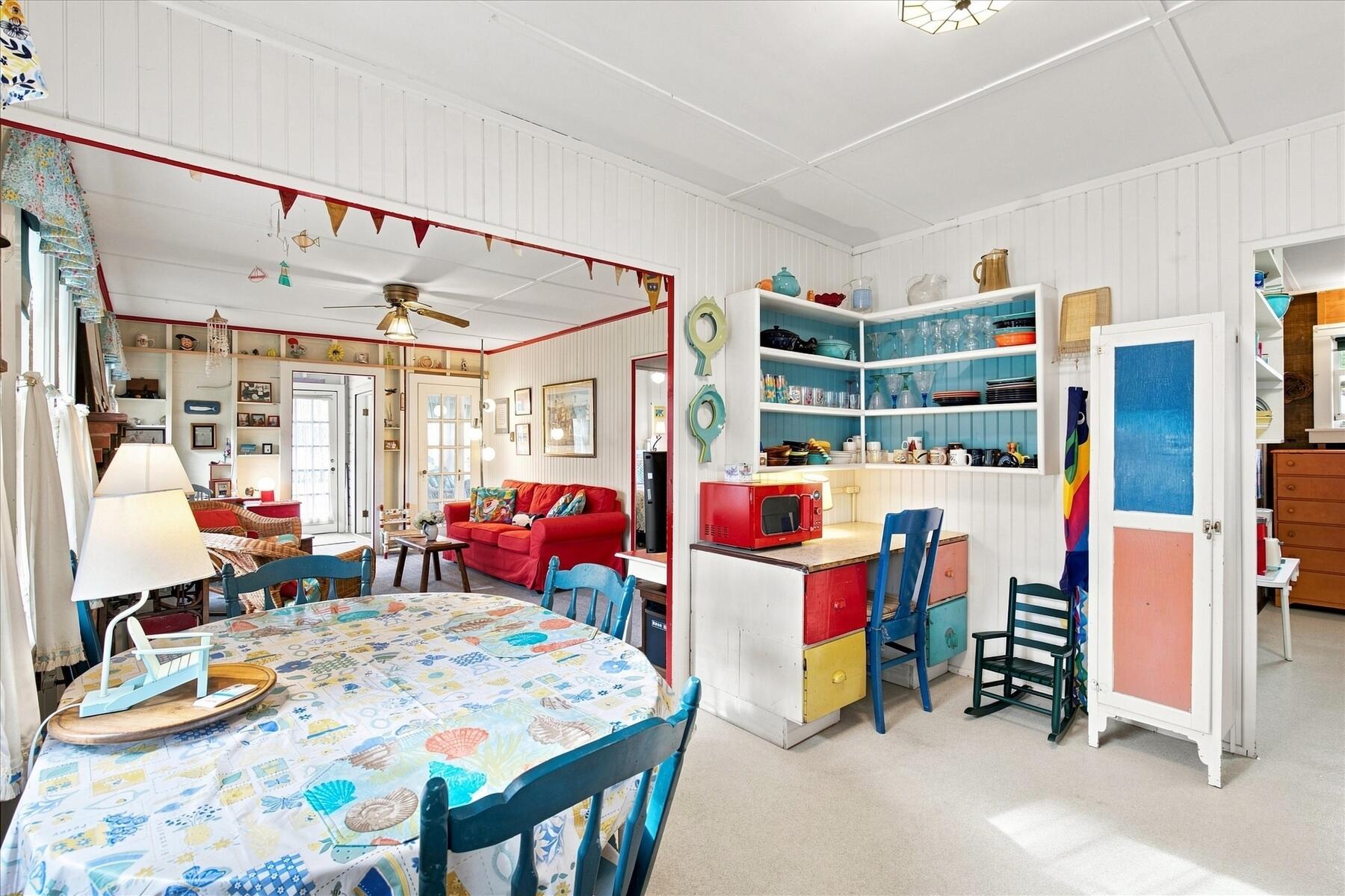 50 Tideway Road Pocasset, MA 02559 - Photo 13 of 37 17-50_Tide_Way_3506
