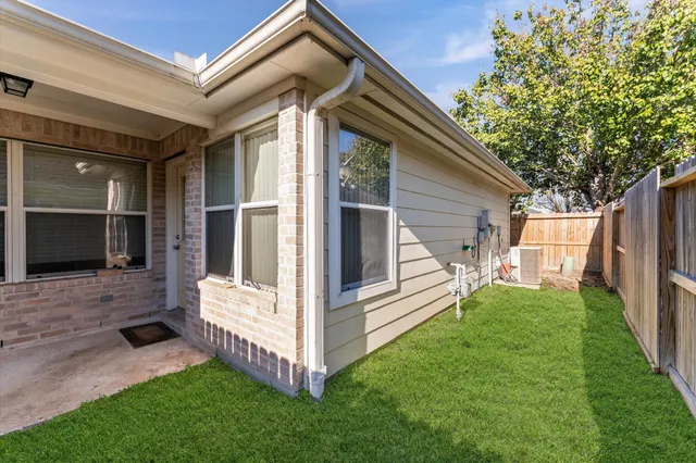 $310,000 | 15814 Collinsville Drive, Tomball, TX 77377