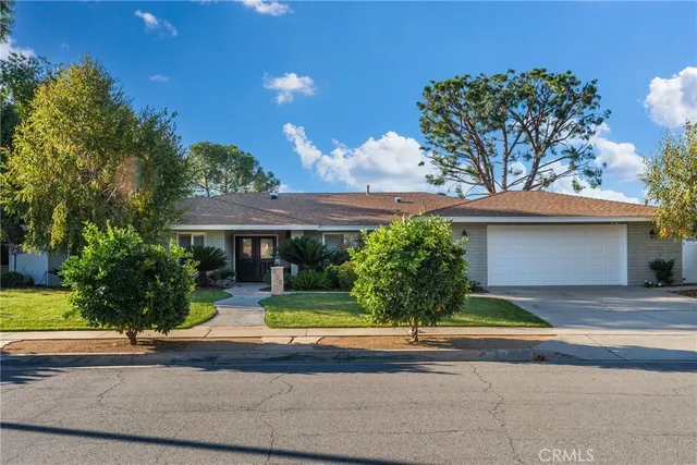$1,449,000 | 652 East Mariposa Drive, Redlands, CA 92373