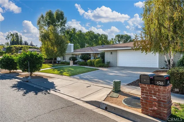 $1,449,000 | 652 East Mariposa Drive, Redlands, CA 92373