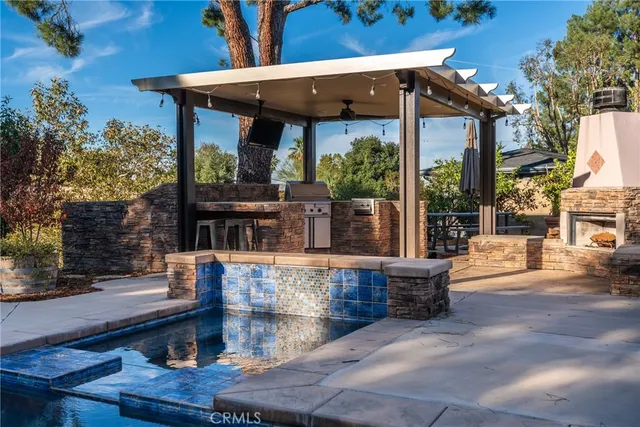 $1,449,000 | 652 East Mariposa Drive, Redlands, CA 92373