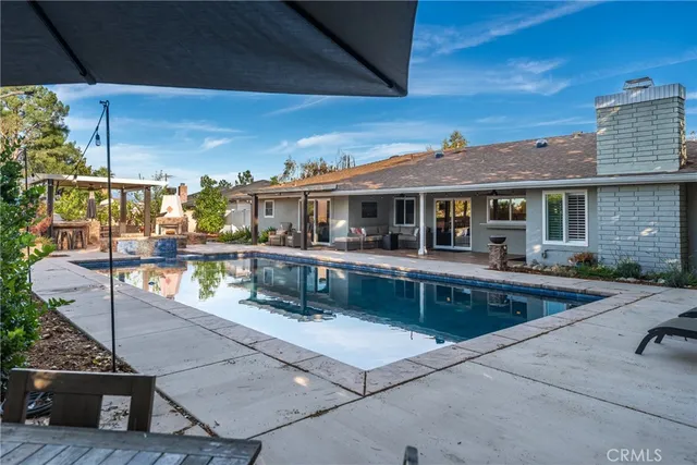 $1,449,000 | 652 East Mariposa Drive, Redlands, CA 92373