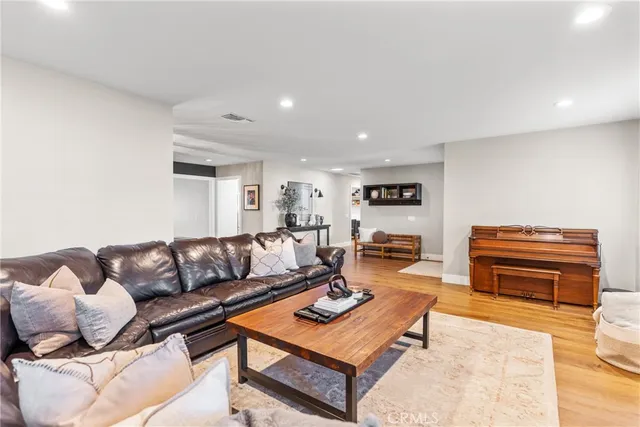 $1,449,000 | 652 East Mariposa Drive, Redlands, CA 92373