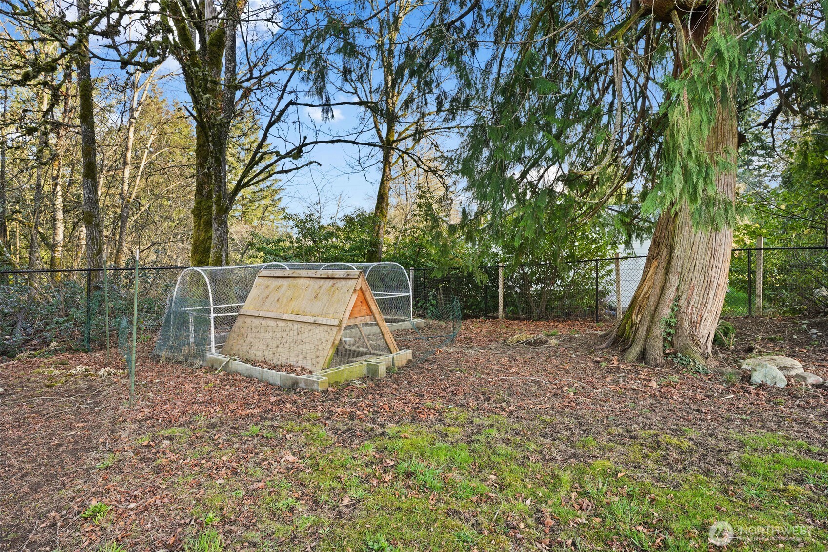 5376 Erlands Point Road Northwest Bremerton, WA 98312 - Photo 33 of 39 Gallery Image 33