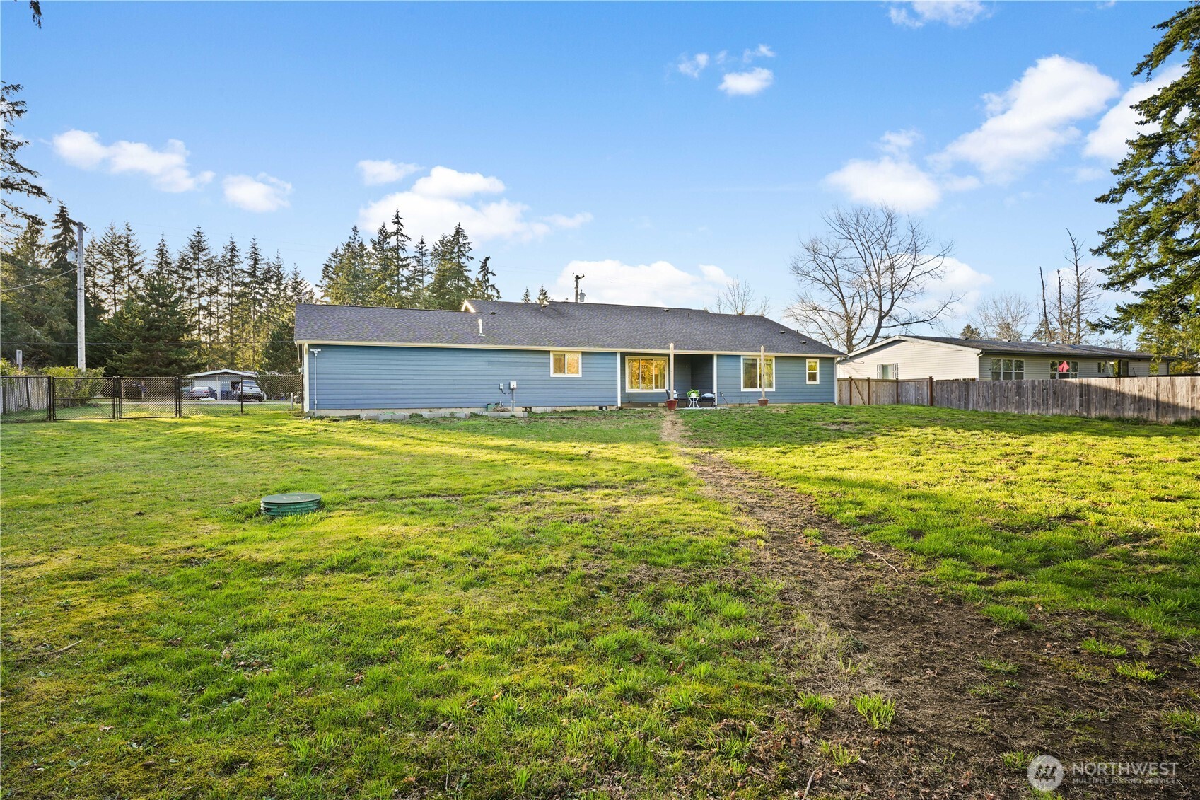 5376 Erlands Point Road Northwest Bremerton, WA 98312 - Photo 34 of 39 Gallery Image 34
