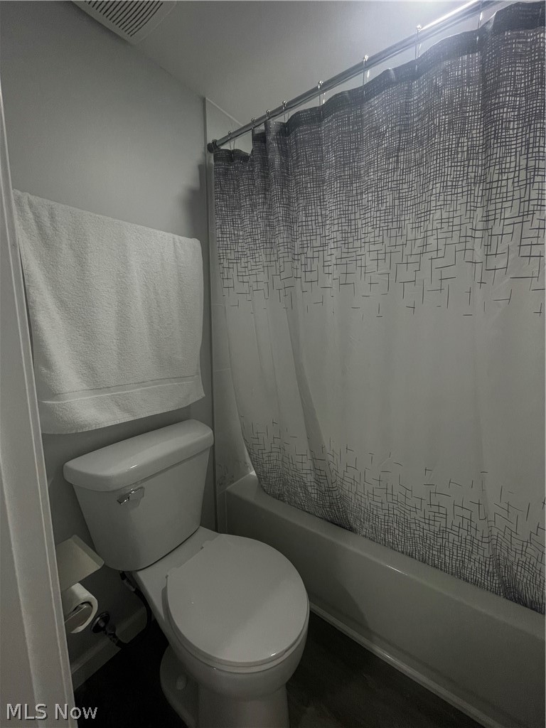 7915 Snow Road Parma, OH 44129 - Photo 33 of 44 Basement Bathroom