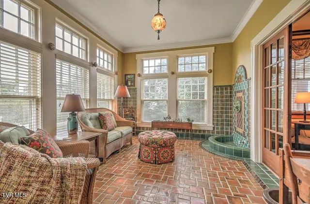 $749,000 | 940 Park Street, Bristol, VA 24201