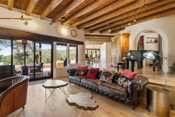 $2,145,000 | 6 Overlook Road, Santa Fe, NM 87505