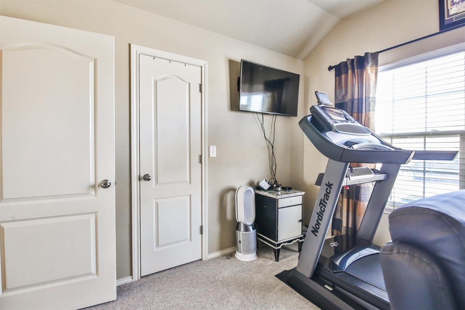 6205 101st Place Lubbock, TX 79424 - Photo 18 of 37 a view of a livingroom with furniture and windows